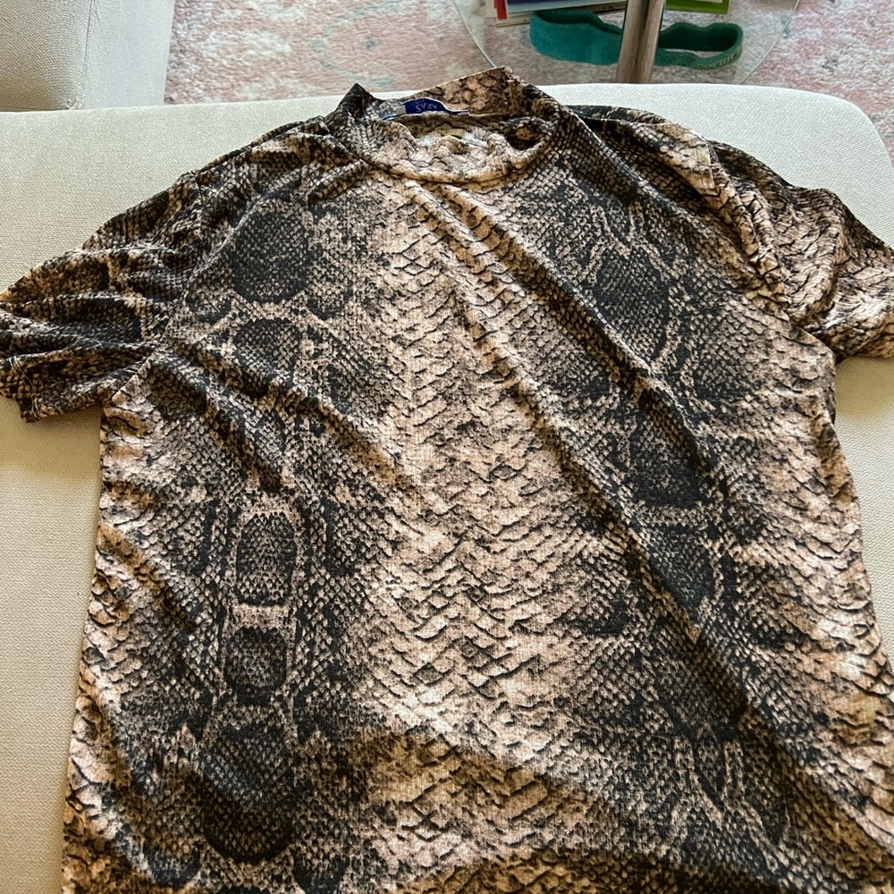 Zara tee